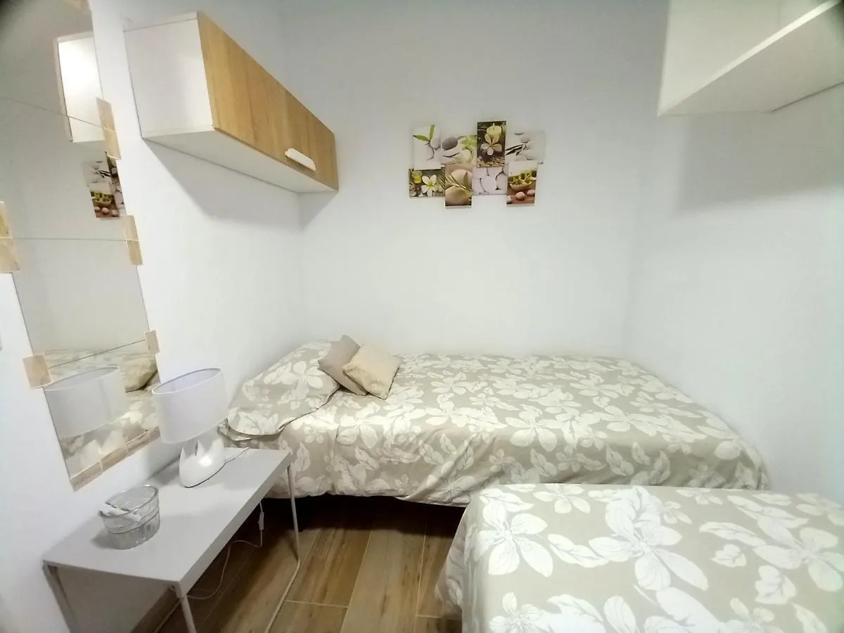 Apartamentos Medano - Lagos de Miramar Deluxe El Médano 0*,  España